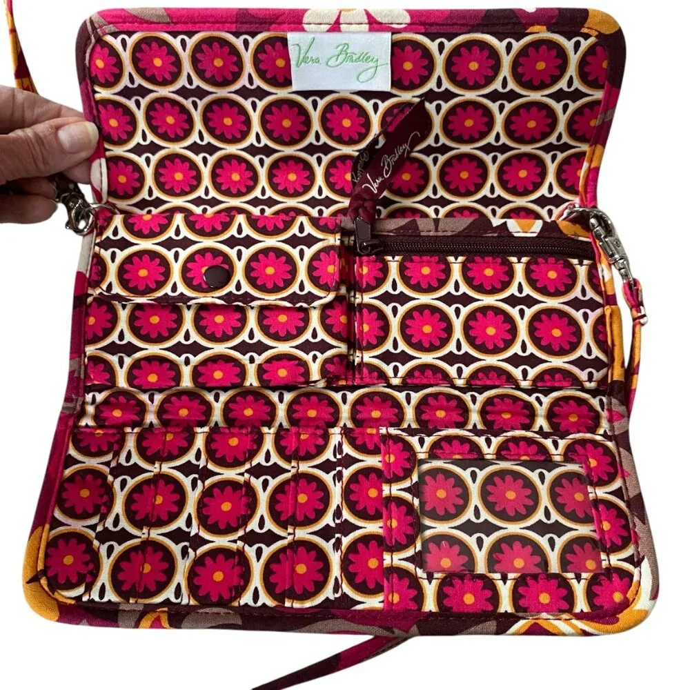 Vera Bradley women's pink trifold wallet clutch bag money change cardholder